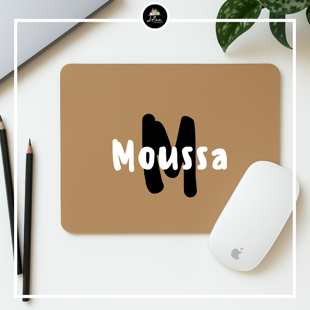 Gepersonaliseerde muismat met naam en initiaal - stoer