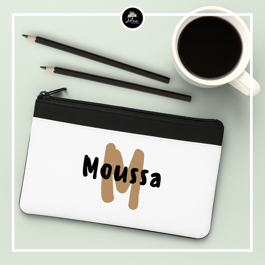 Gepersonaliseerde etui met naam en initiaal - stoer
