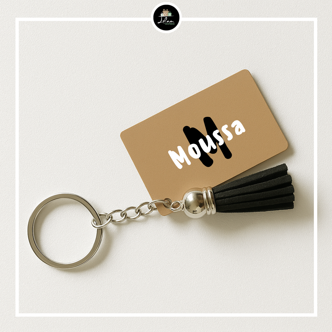 Gepersonaliseerde sleutelhanger met naam en initiaal - stoer