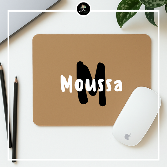 Gepersonaliseerde muismat met naam en initiaal - stoer