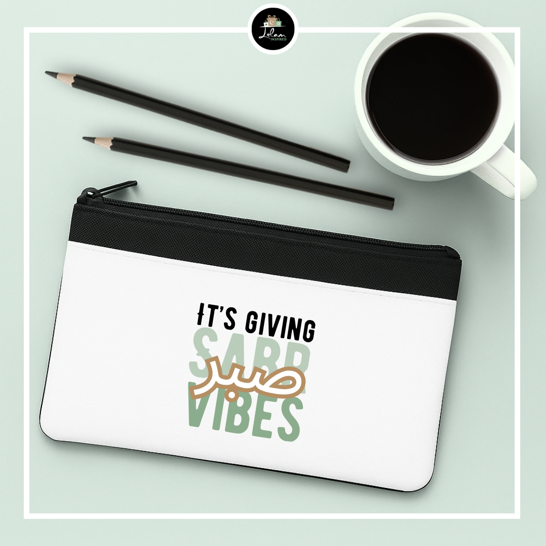 Etui 'It's giving Sabr vibes'